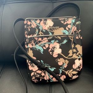 Kenneth Cole Reaction floral cross body bag